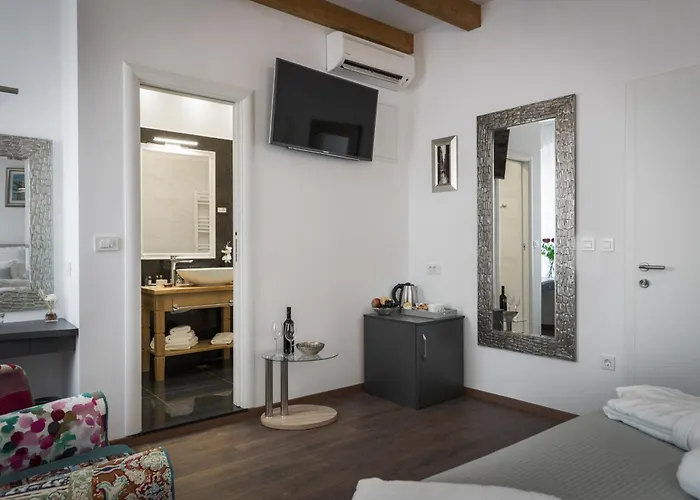 Id Regal Bed & Breakfast 4*