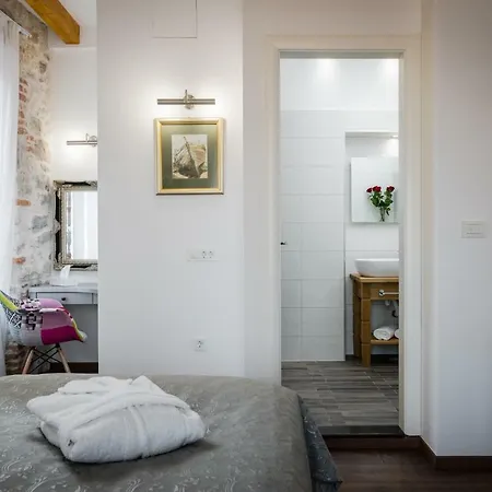 Id Regal Couette-café 4*