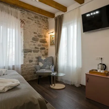 Id Regal Couette-café 4*